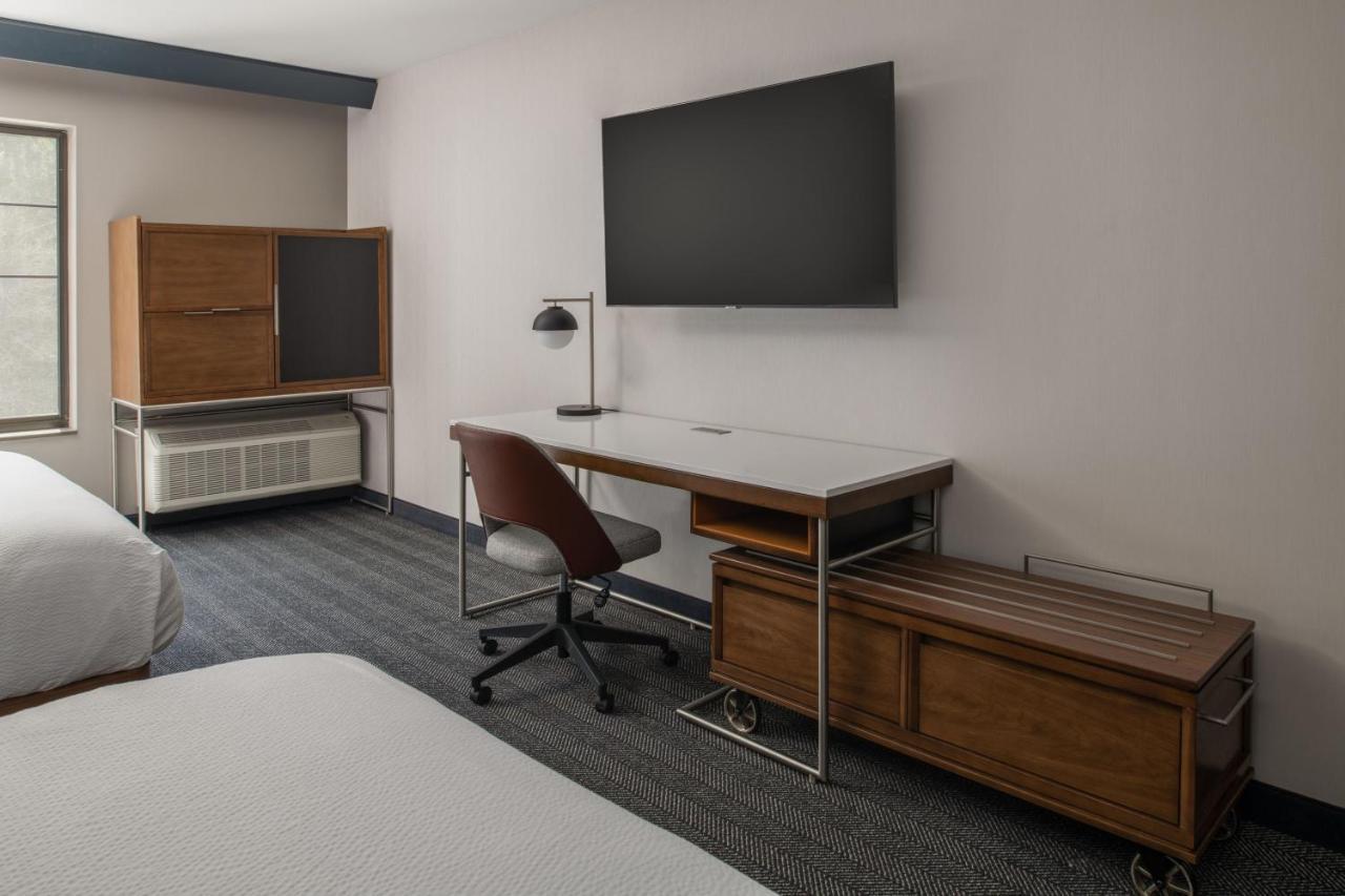 Hotel Courtyard By Marriott Olympia Exterior foto